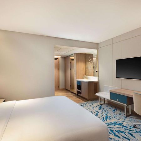 Doubletree By Hilton Jakarta Bintaro Jaya Серпонг Екстериор снимка
