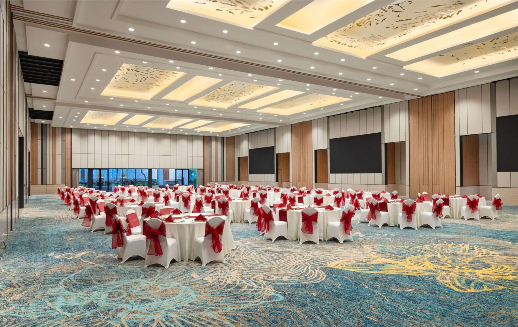 Doubletree By Hilton Jakarta Bintaro Jaya Серпонг Екстериор снимка