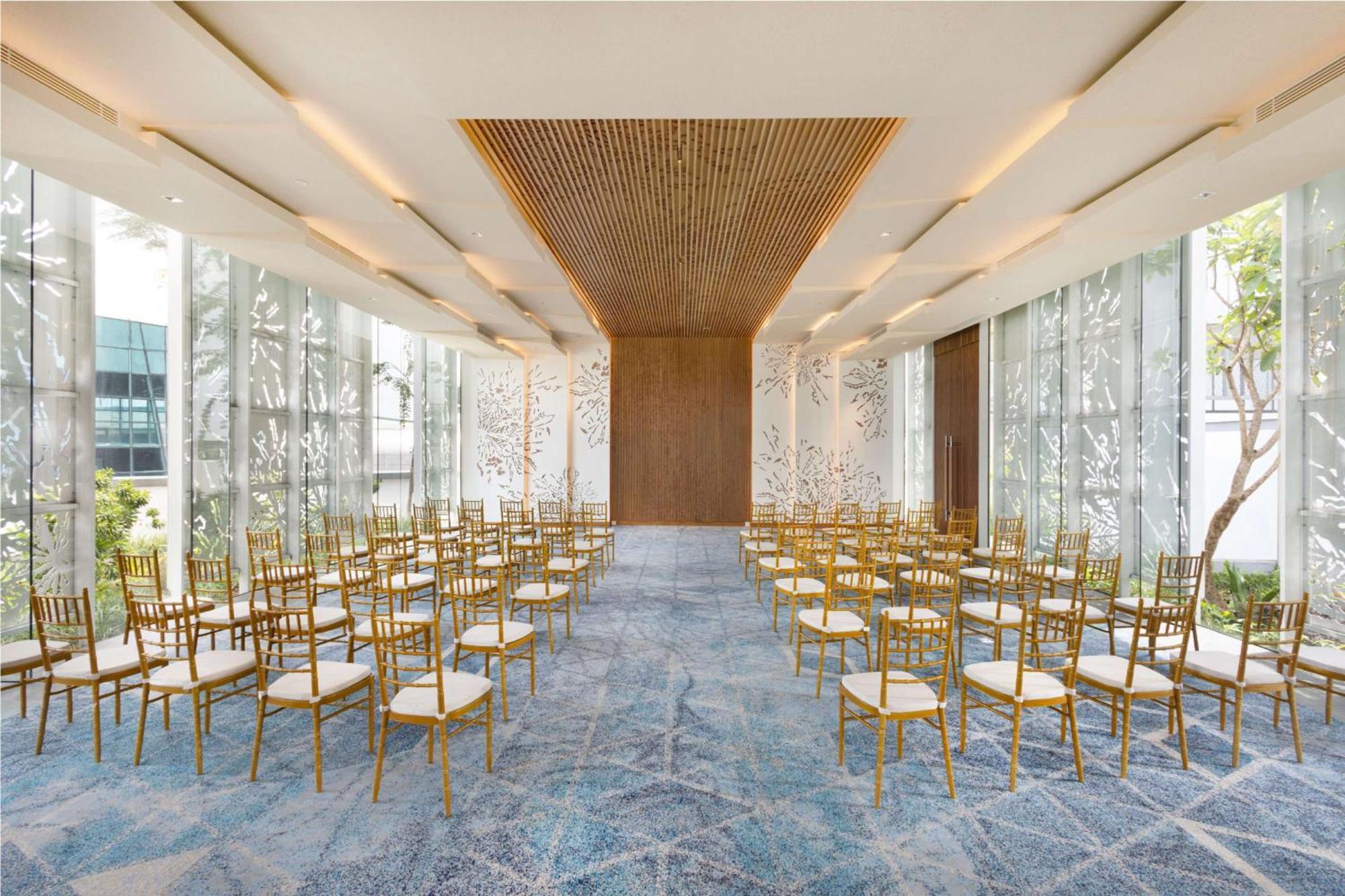Doubletree By Hilton Jakarta Bintaro Jaya Серпонг Екстериор снимка