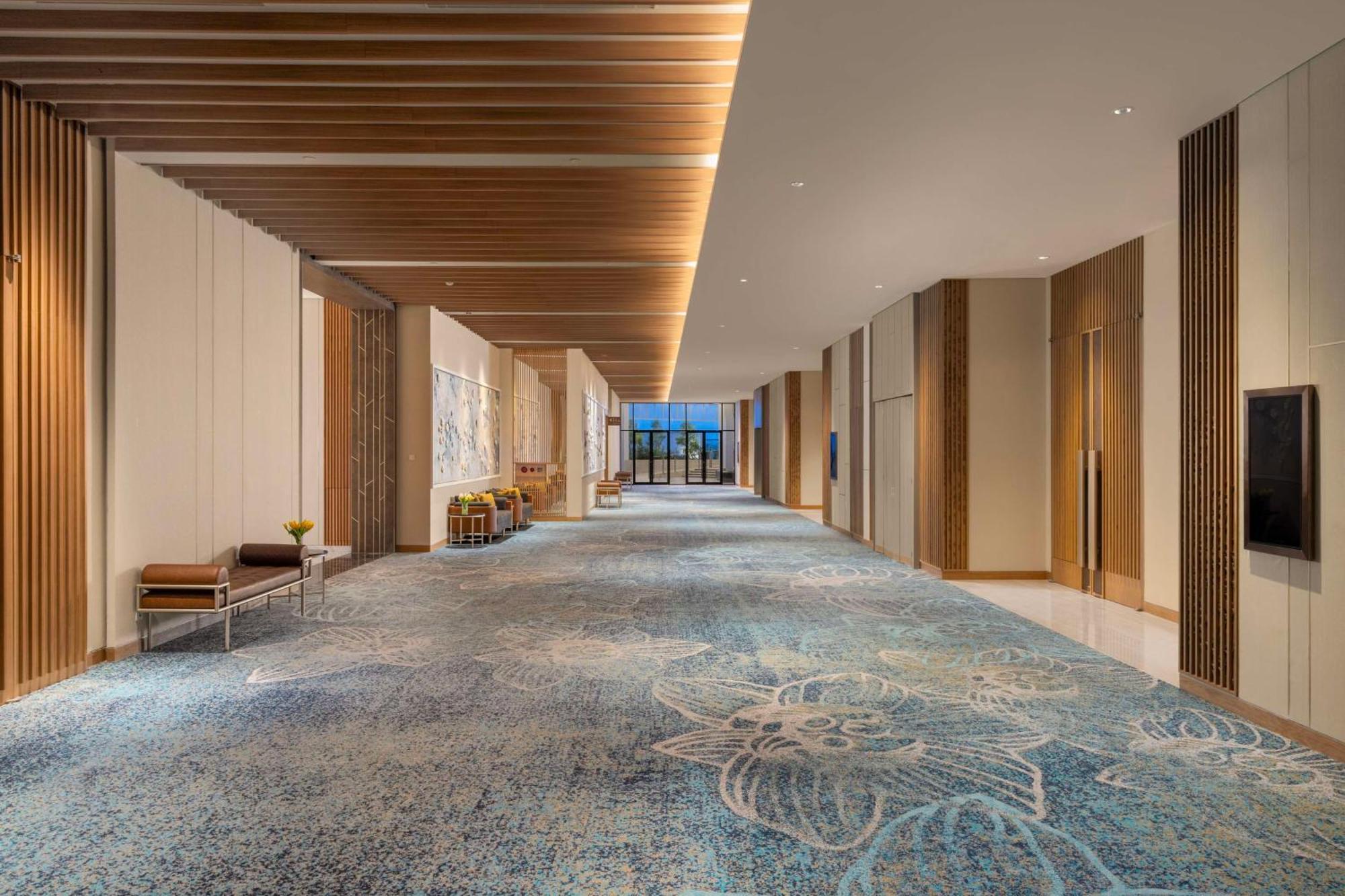 Doubletree By Hilton Jakarta Bintaro Jaya Серпонг Екстериор снимка